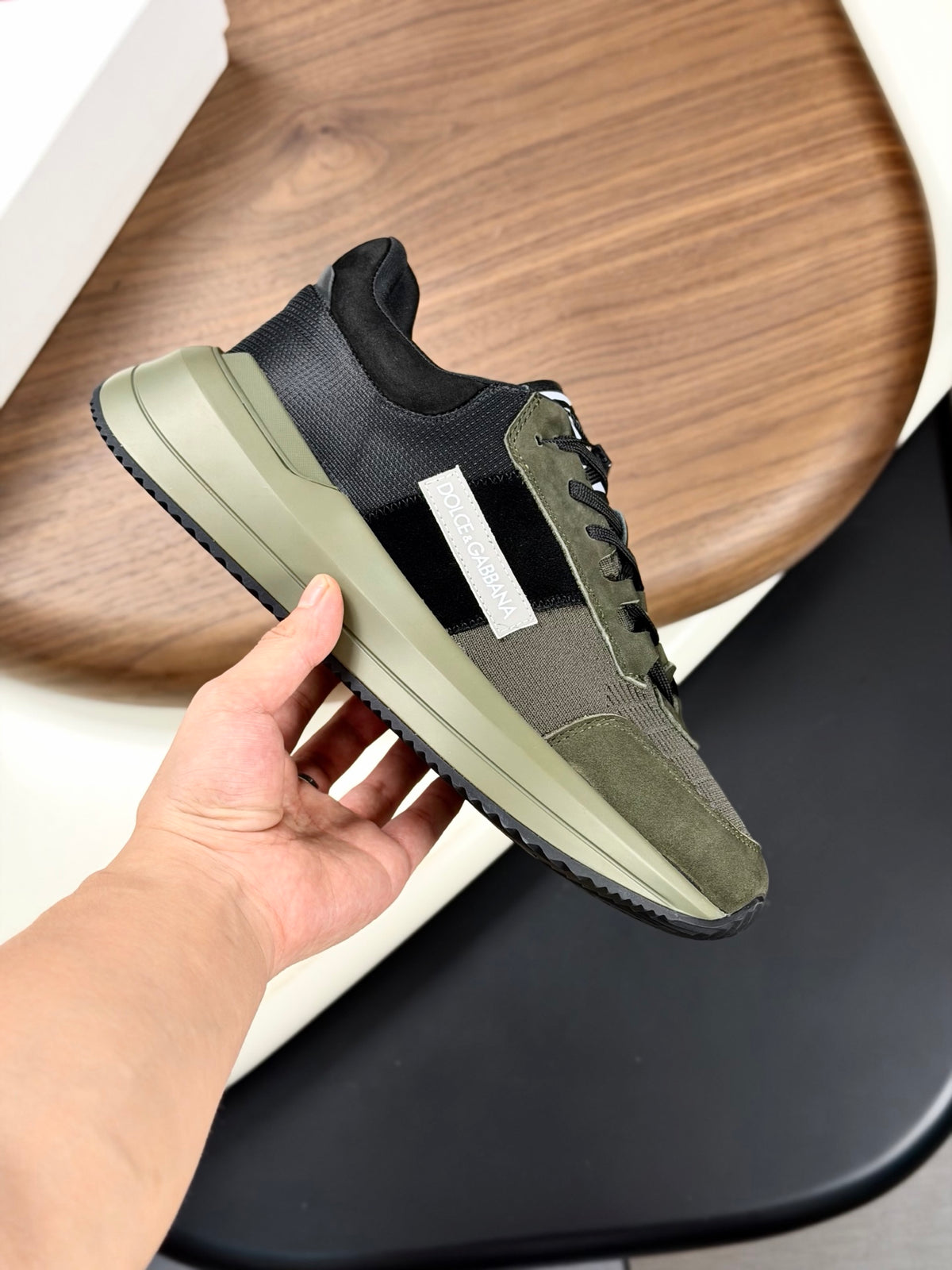 Dolce & Gabbana DG Premium Men's Mixed-Material Casual Sneakers