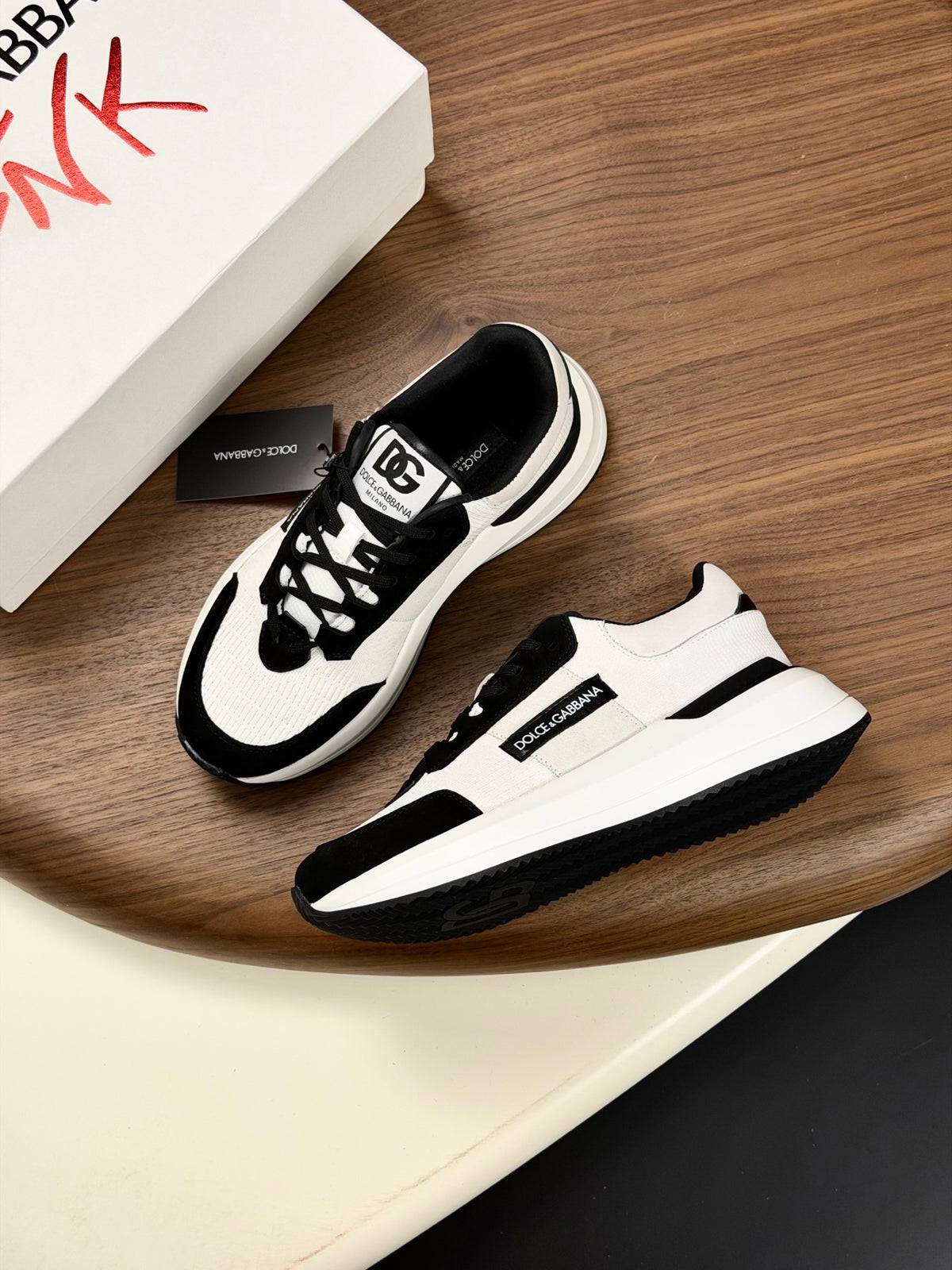 Dolce & Gabbana DG Premium Men's Mixed-Material Casual Sneakers