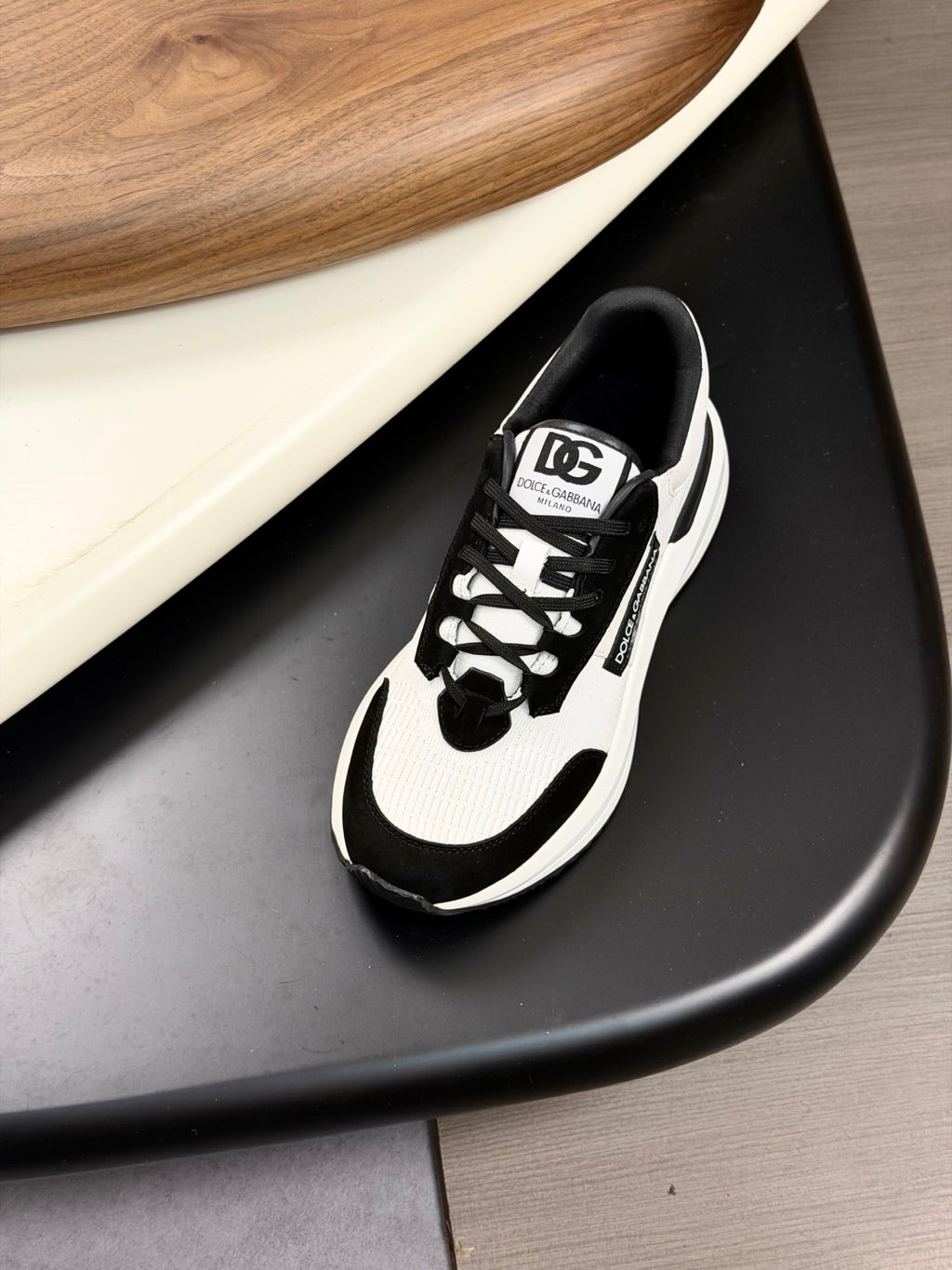 Dolce & Gabbana DG Premium Men's Mixed-Material Casual Sneakers
