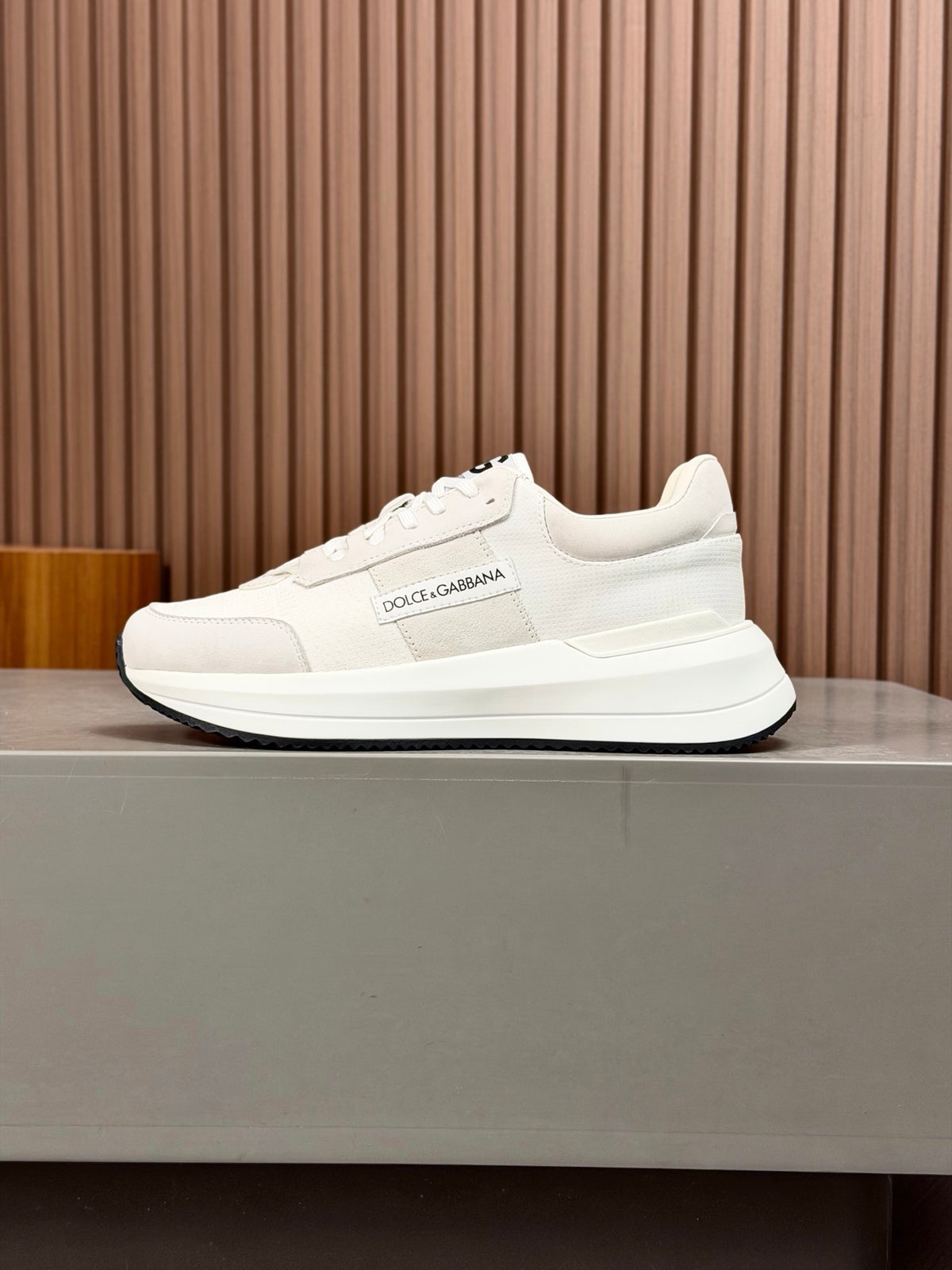 Dolce & Gabbana DG Premium Men's Mixed-Material Casual Sneakers