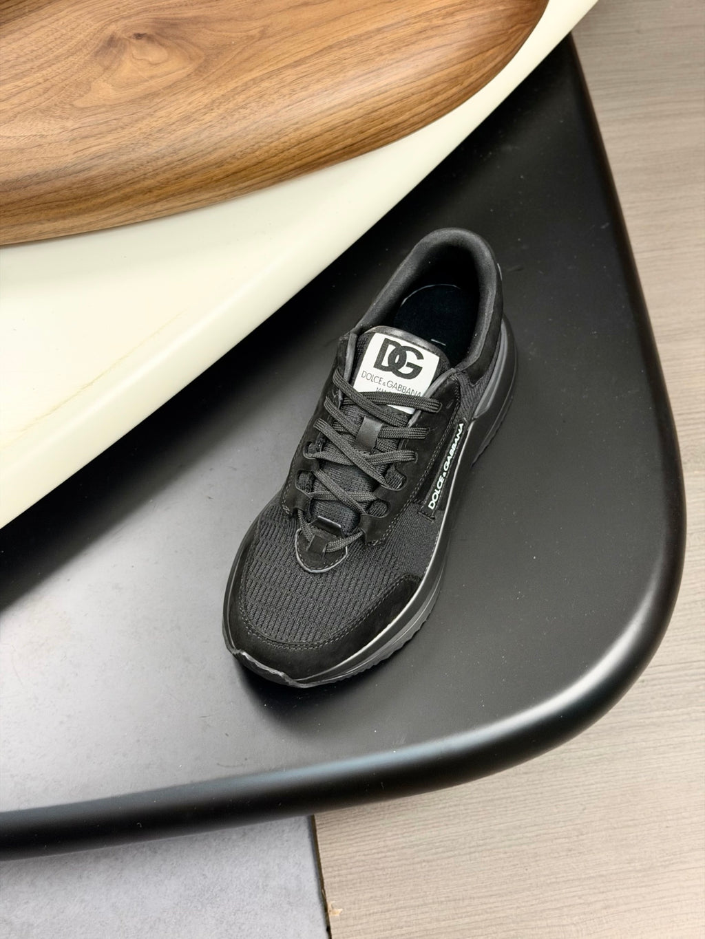 Dolce & Gabbana DG Premium Men's Mixed-Material Casual Sneakers