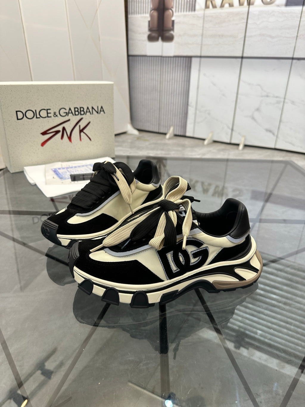 Dolce & Gabbana DG Low-Top Casual Shoes