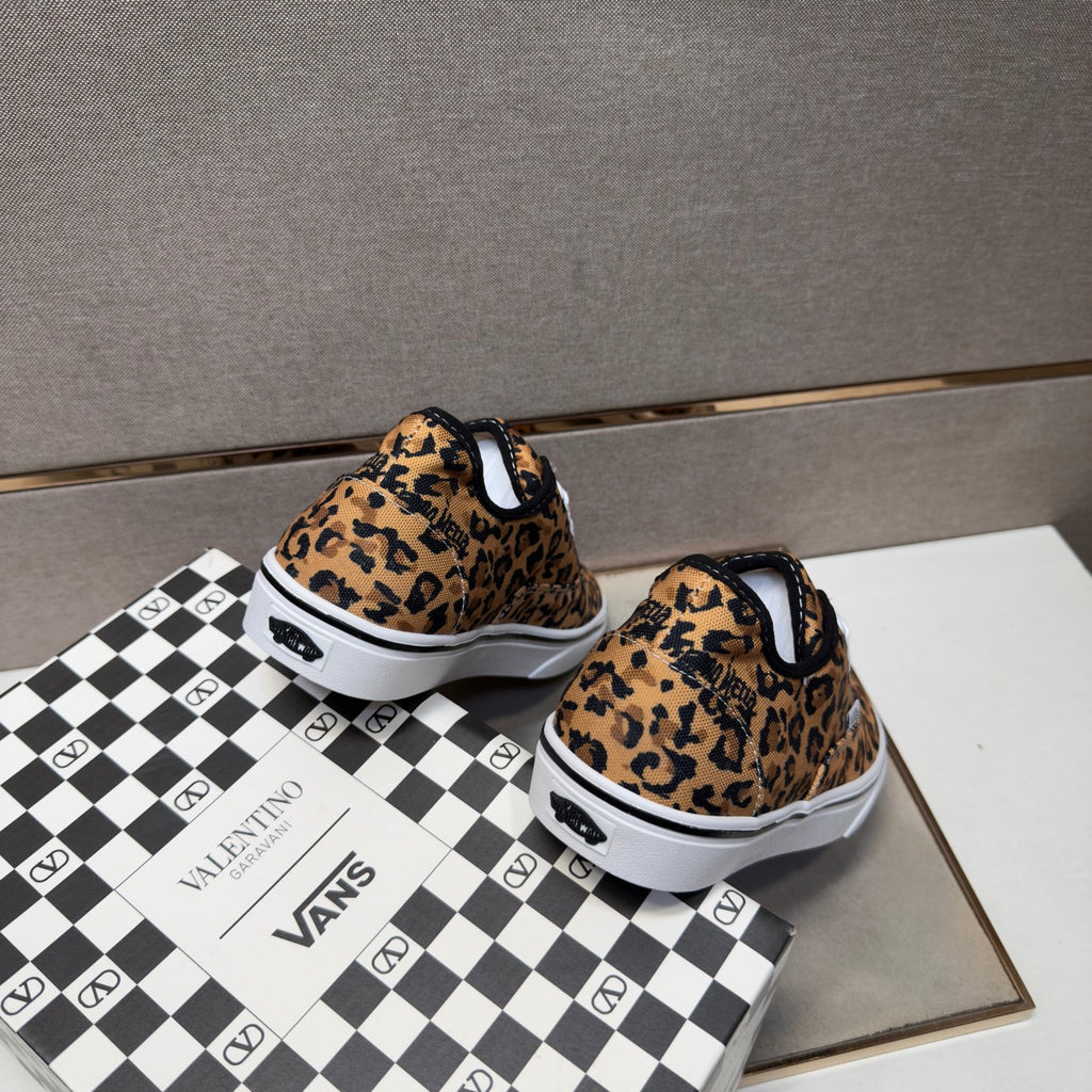 Dolce & Gabbana DG Men's Multi-Material Casual Sneakers Multi-Color