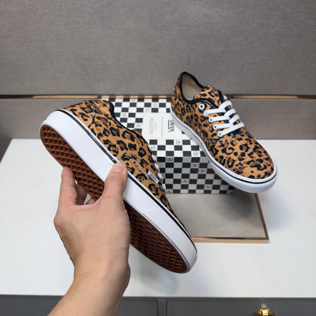 Dolce & Gabbana DG Men's Multi-Material Casual Sneakers Multi-Color