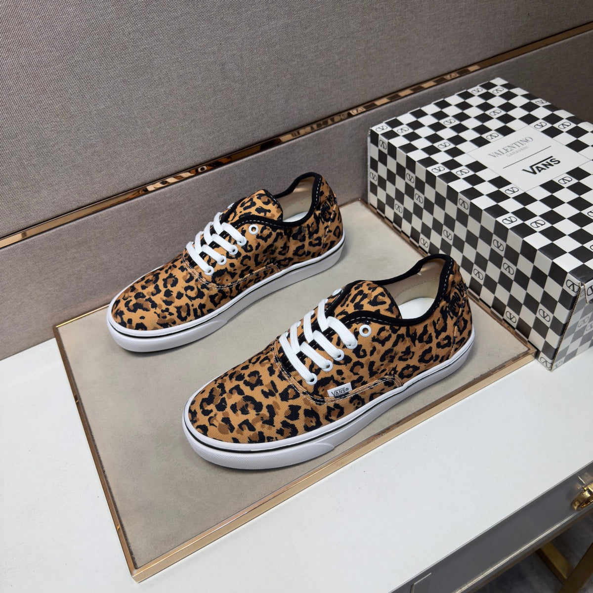 Dolce & Gabbana DG Men's Multi-Material Casual Sneakers Multi-Color