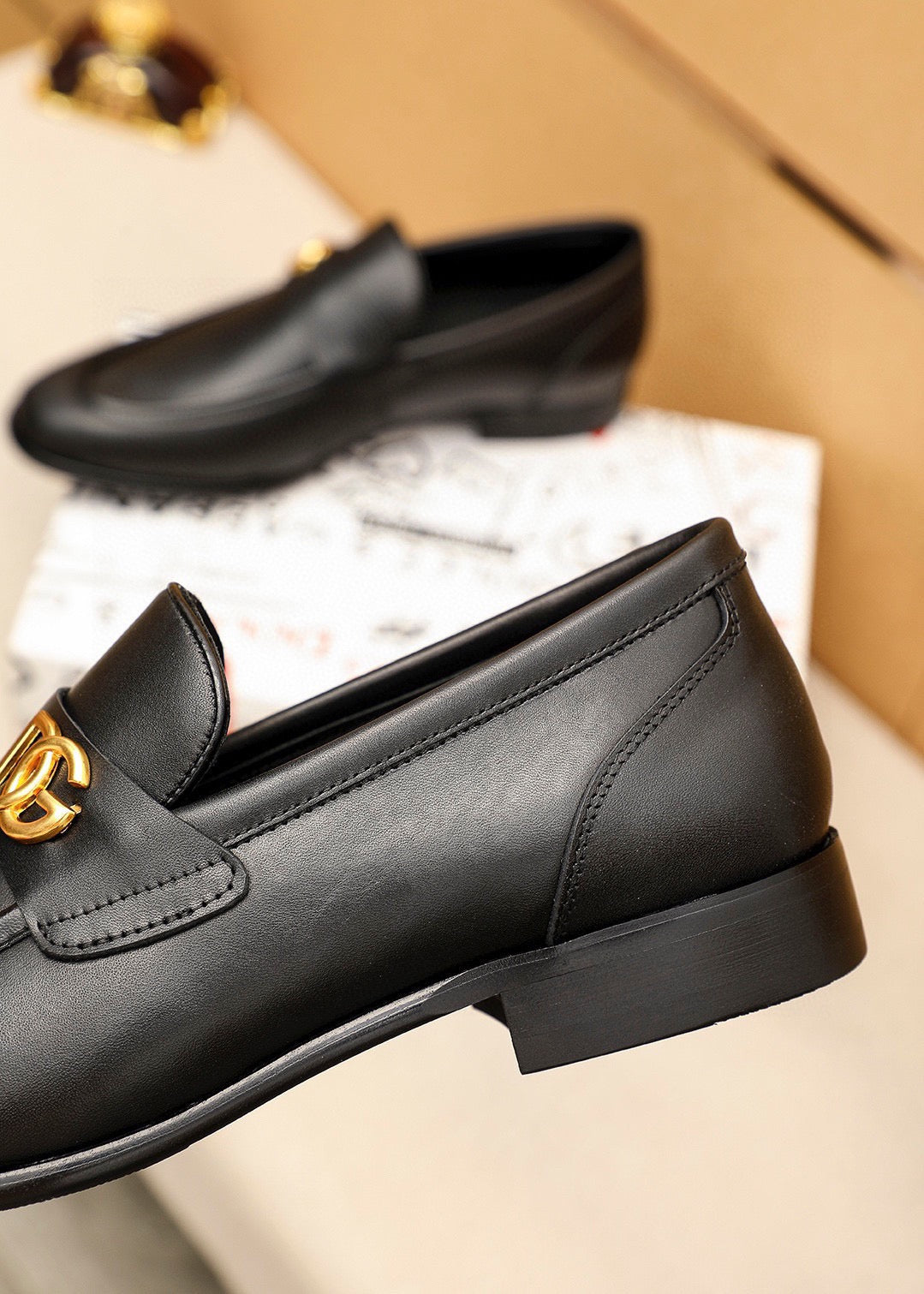 Dolce & Gabbana DG Men's Italian Calfskin Dress Shoes