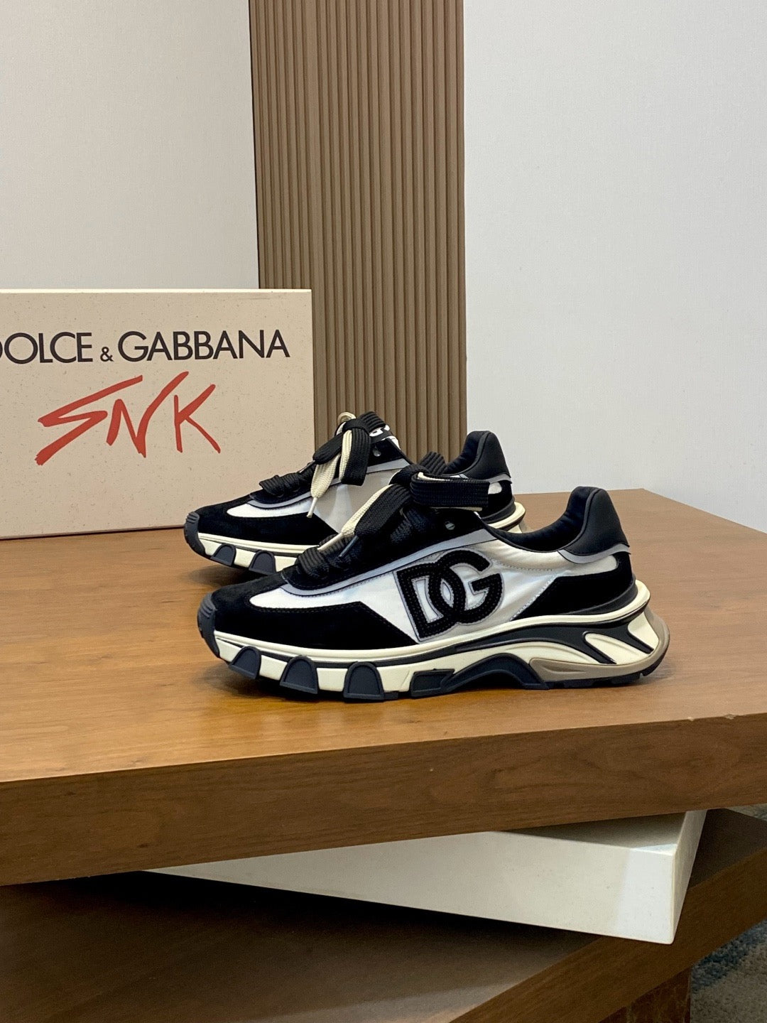 Dolce & Gabbana DG Couple's Oxford & Lace Sneakers