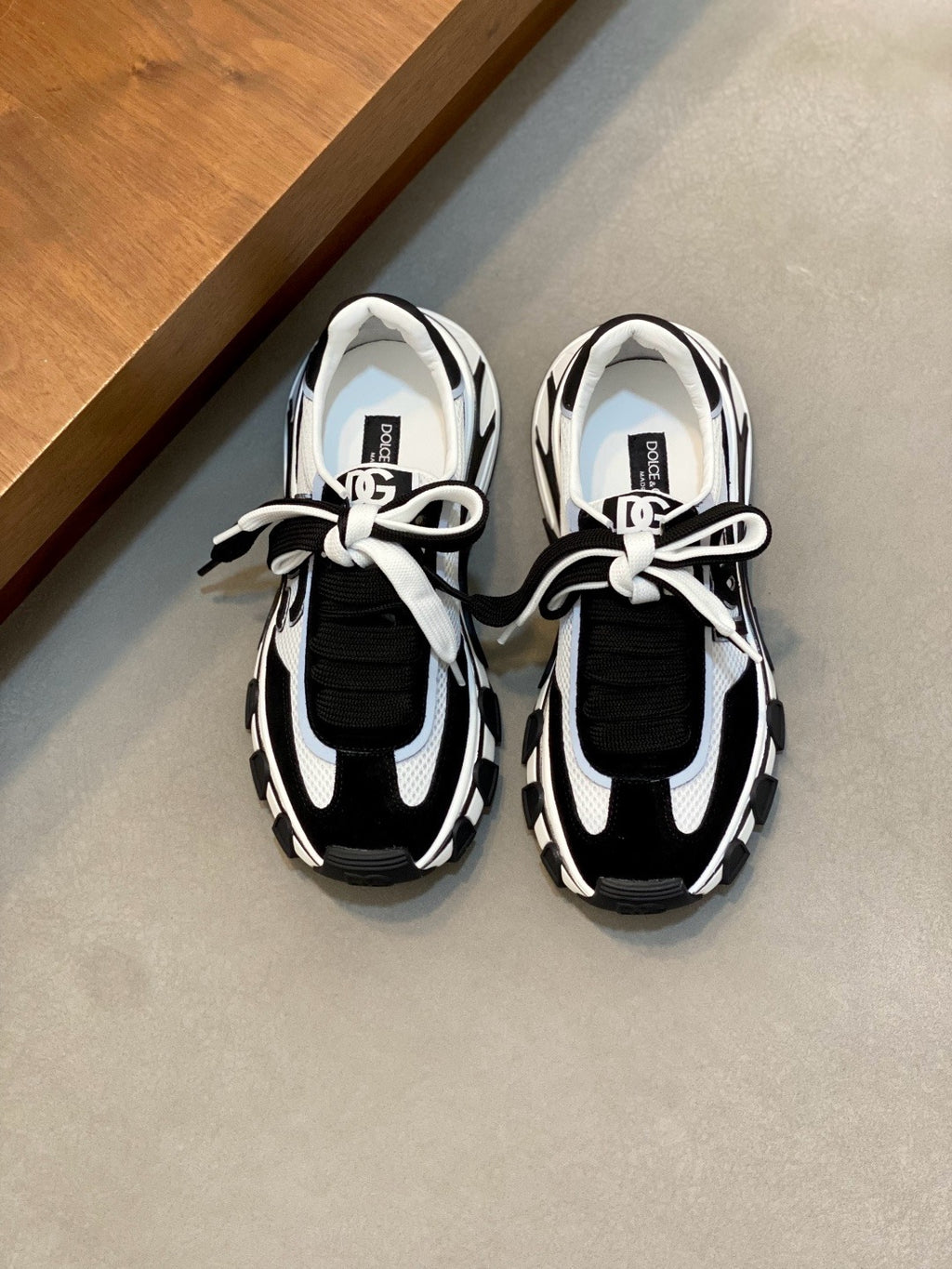 Dolce & Gabbana DG Couple's Oxford & Lace Sneakers