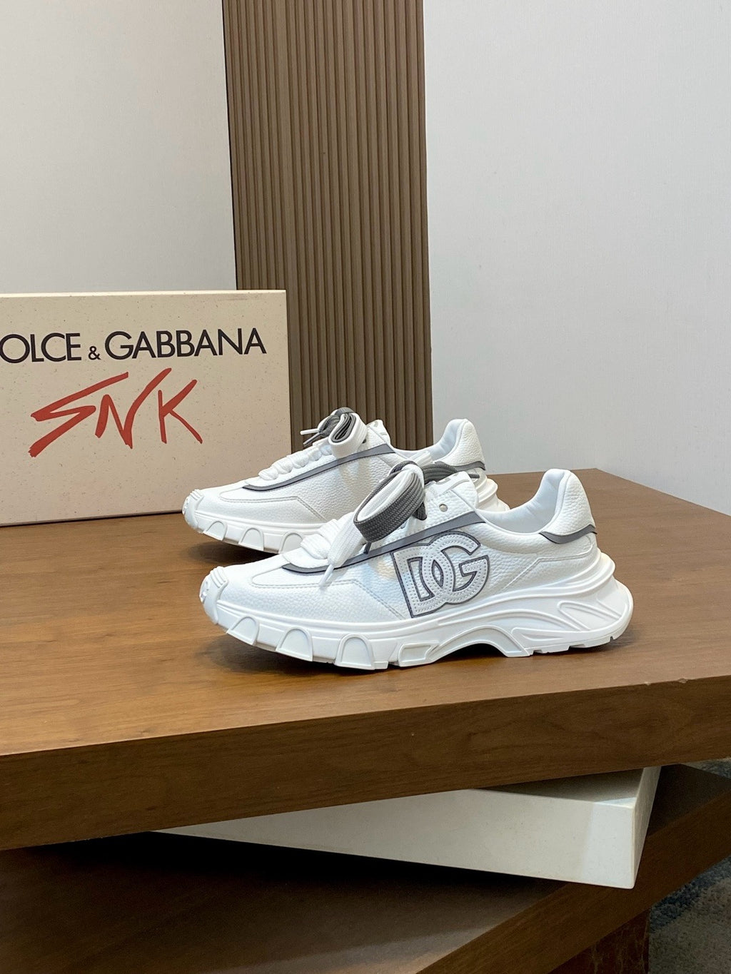 Dolce & Gabbana DG Couple's Oxford & Lace Sneakers