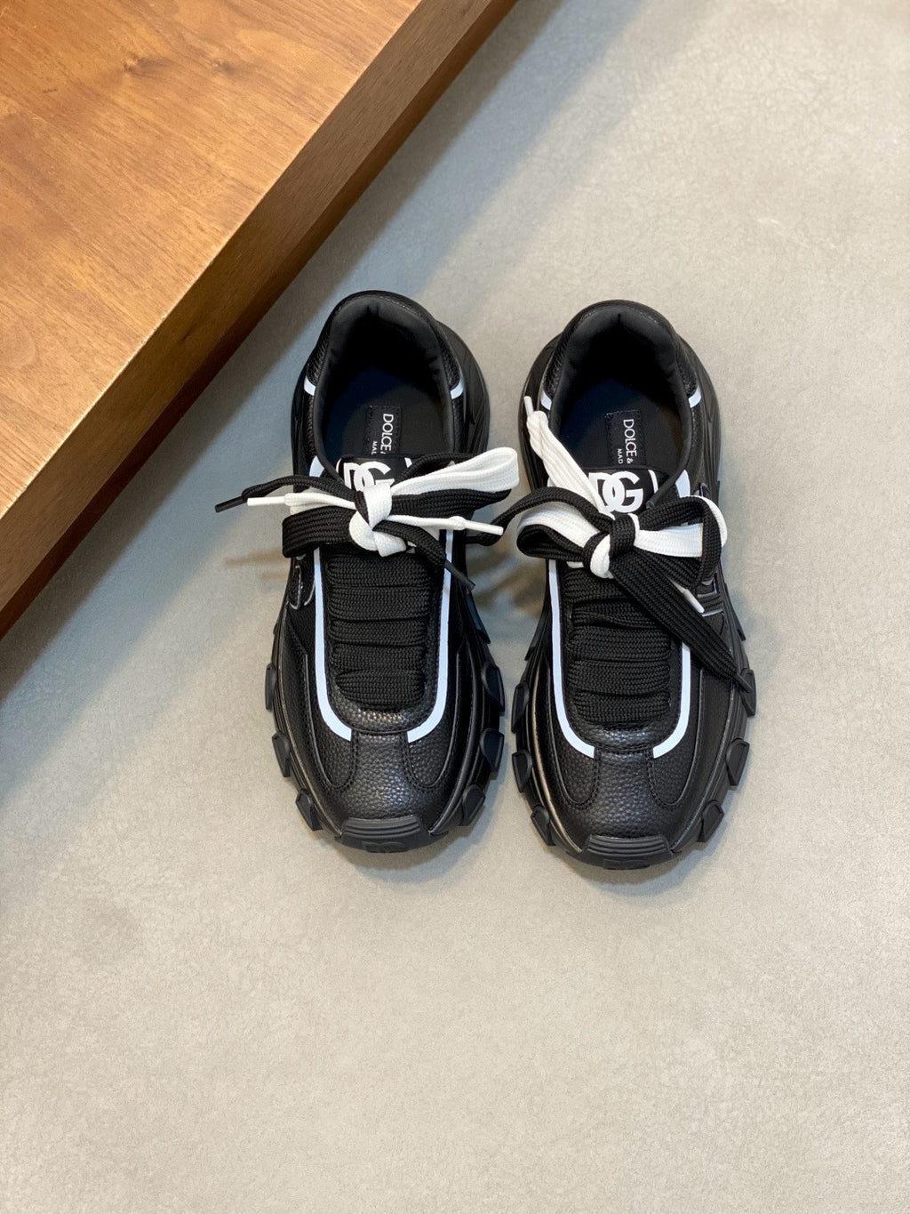 Dolce & Gabbana DG Couple's Oxford & Lace Sneakers
