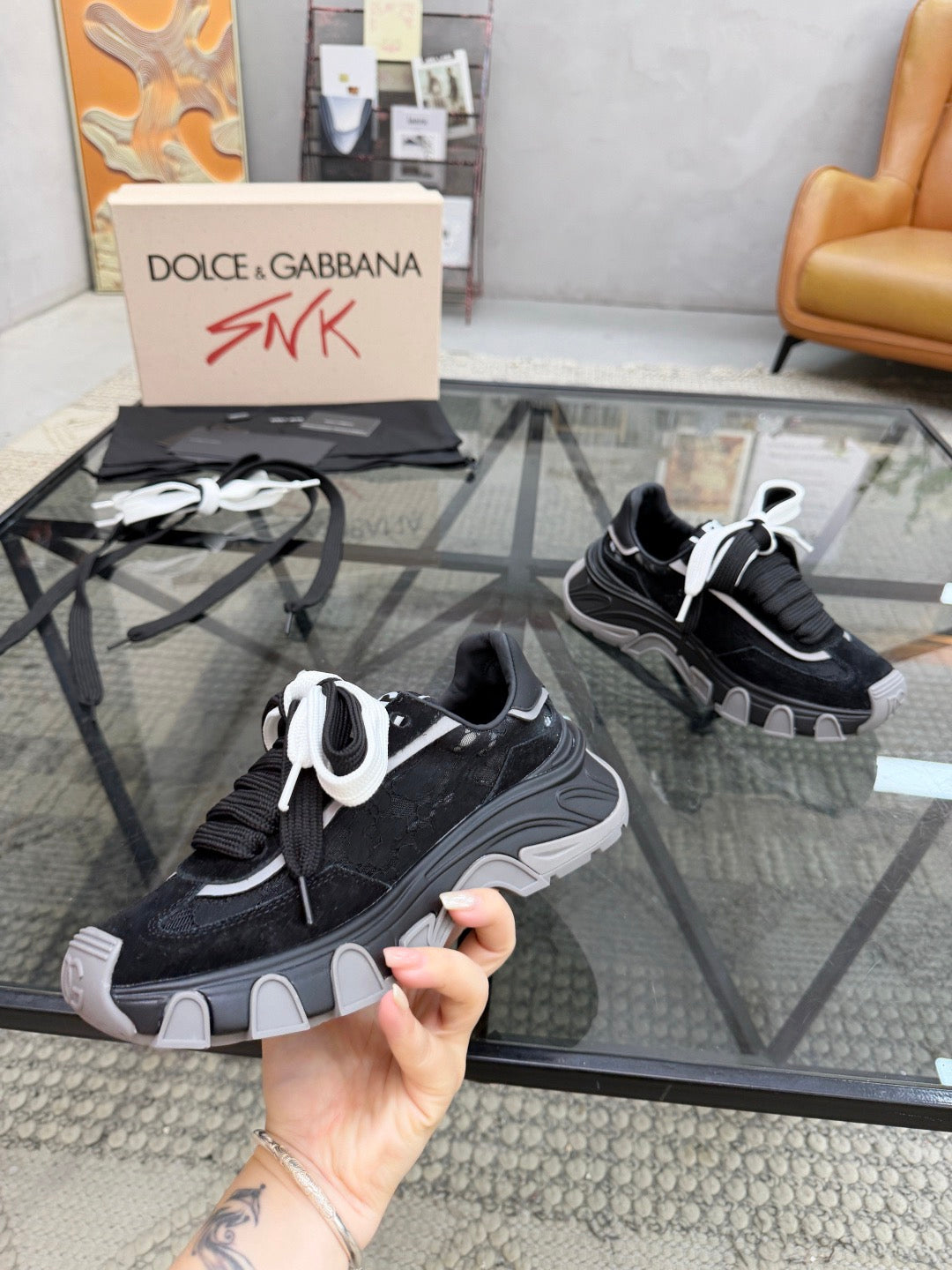 Dolce & Gabbana DG Couple's Oxford & Lace Sneakers