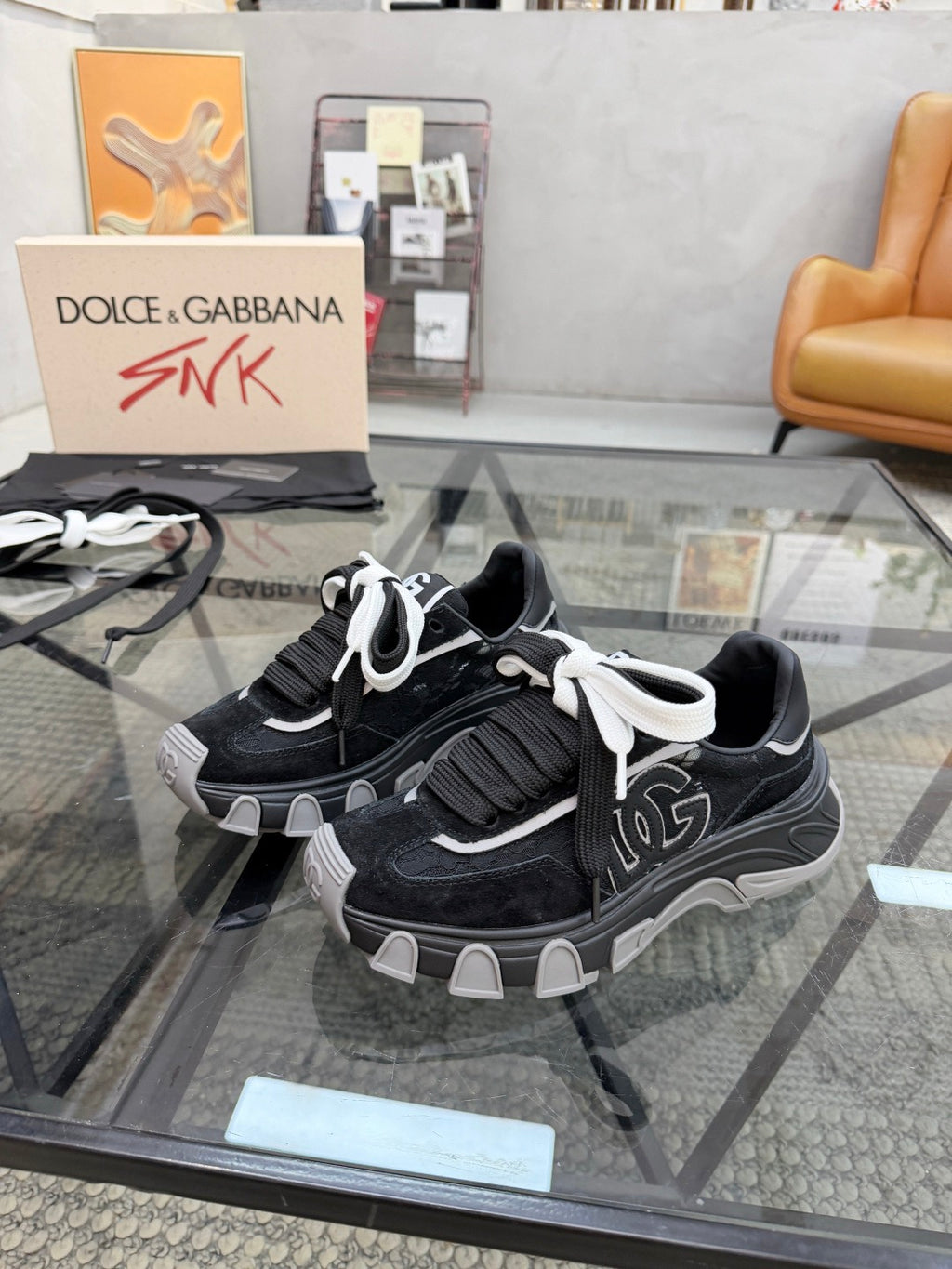 Dolce & Gabbana DG Couple's Oxford & Lace Sneakers