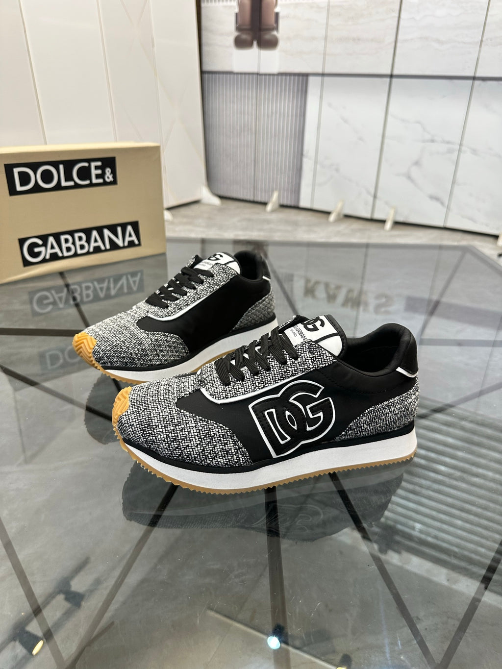 Dolce & Gabbana DG Low-Top Casual Shoes