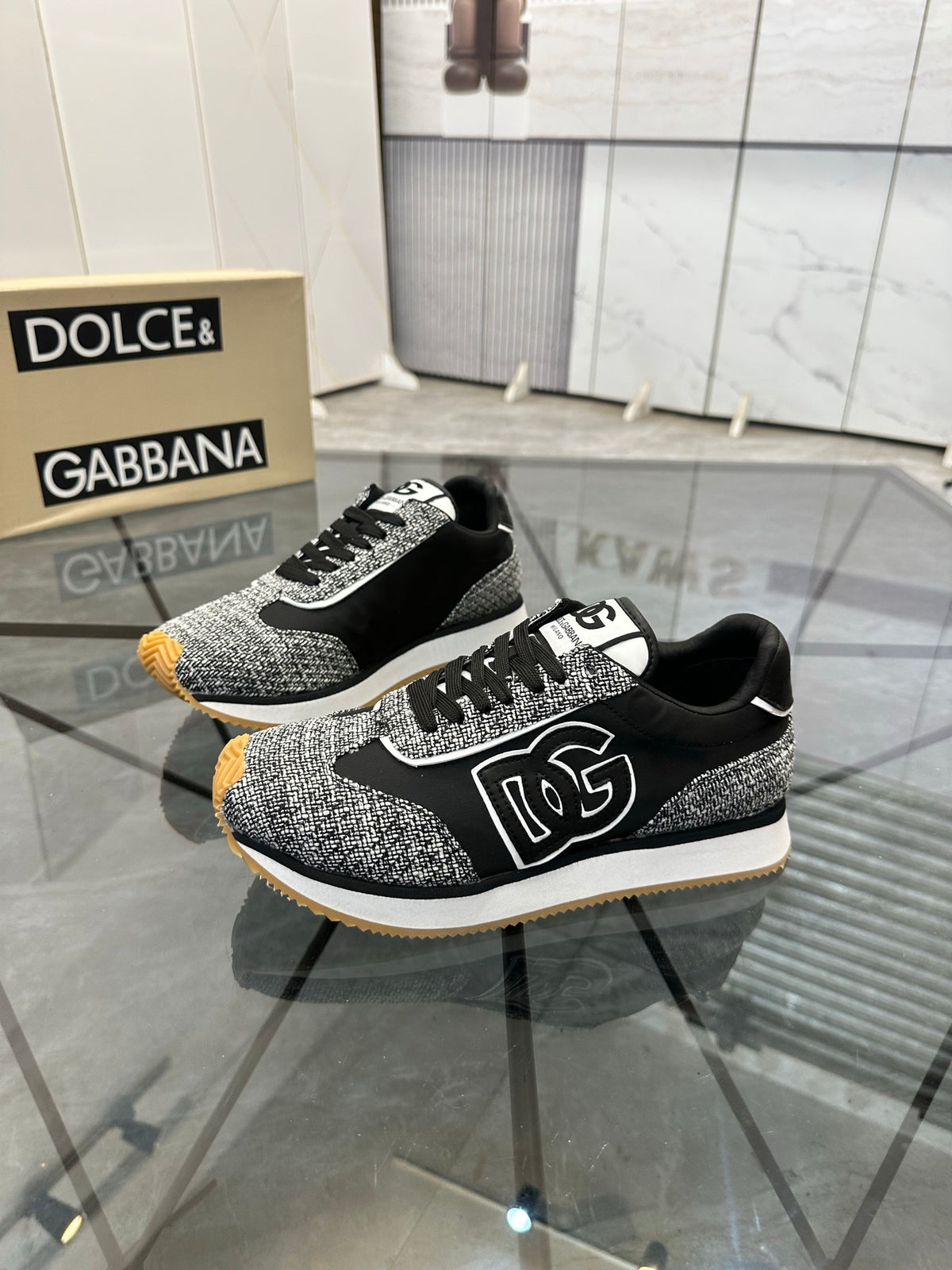 Dolce & Gabbana DG Low-Top Casual Shoes