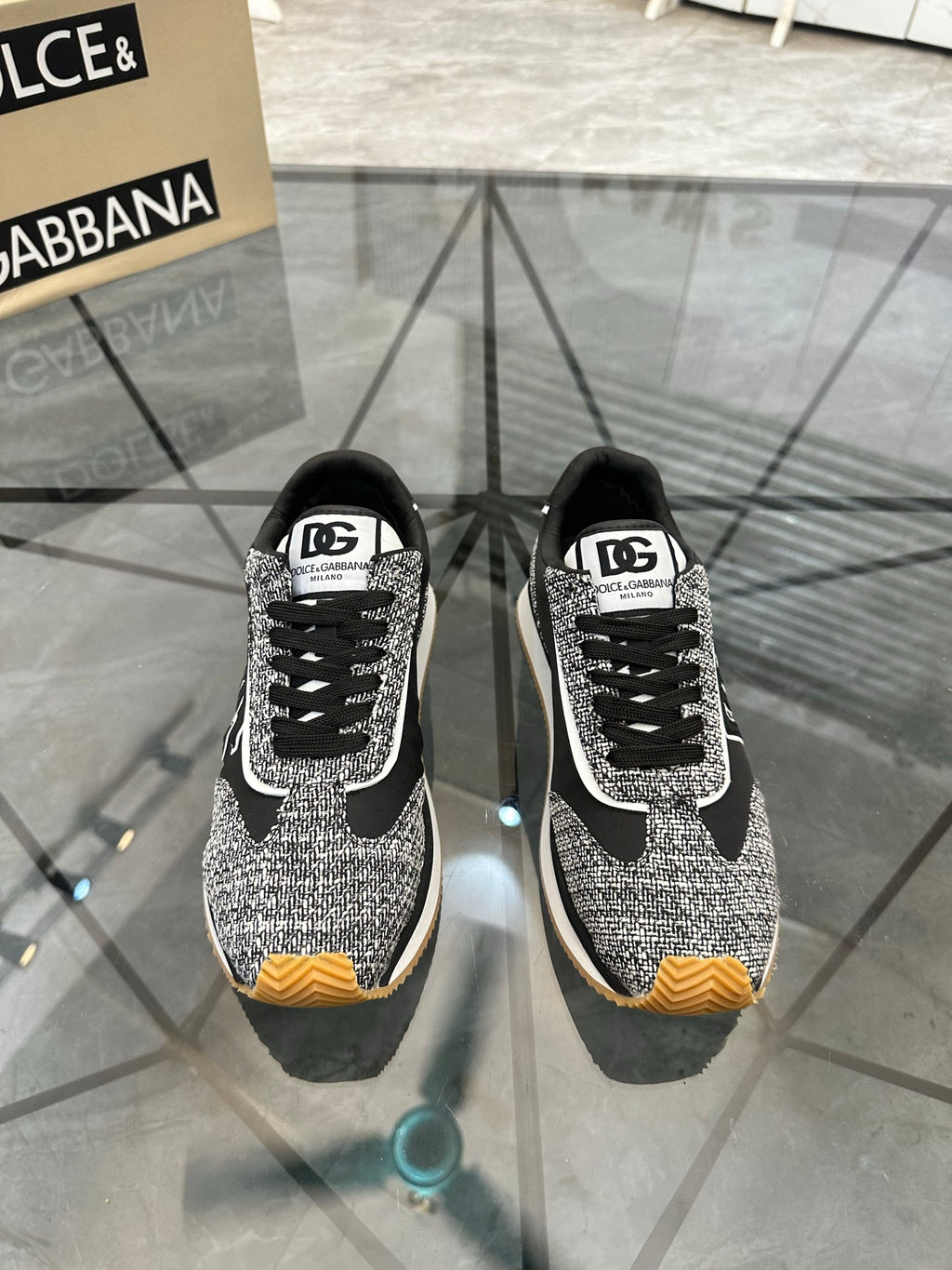 Dolce & Gabbana DG Low-Top Casual Shoes