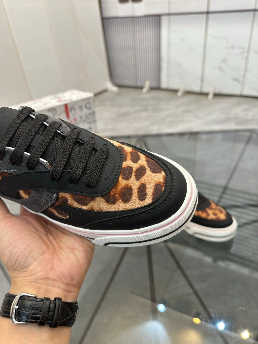 Dolce & Gabbana DG Low-Top Casual Shoes