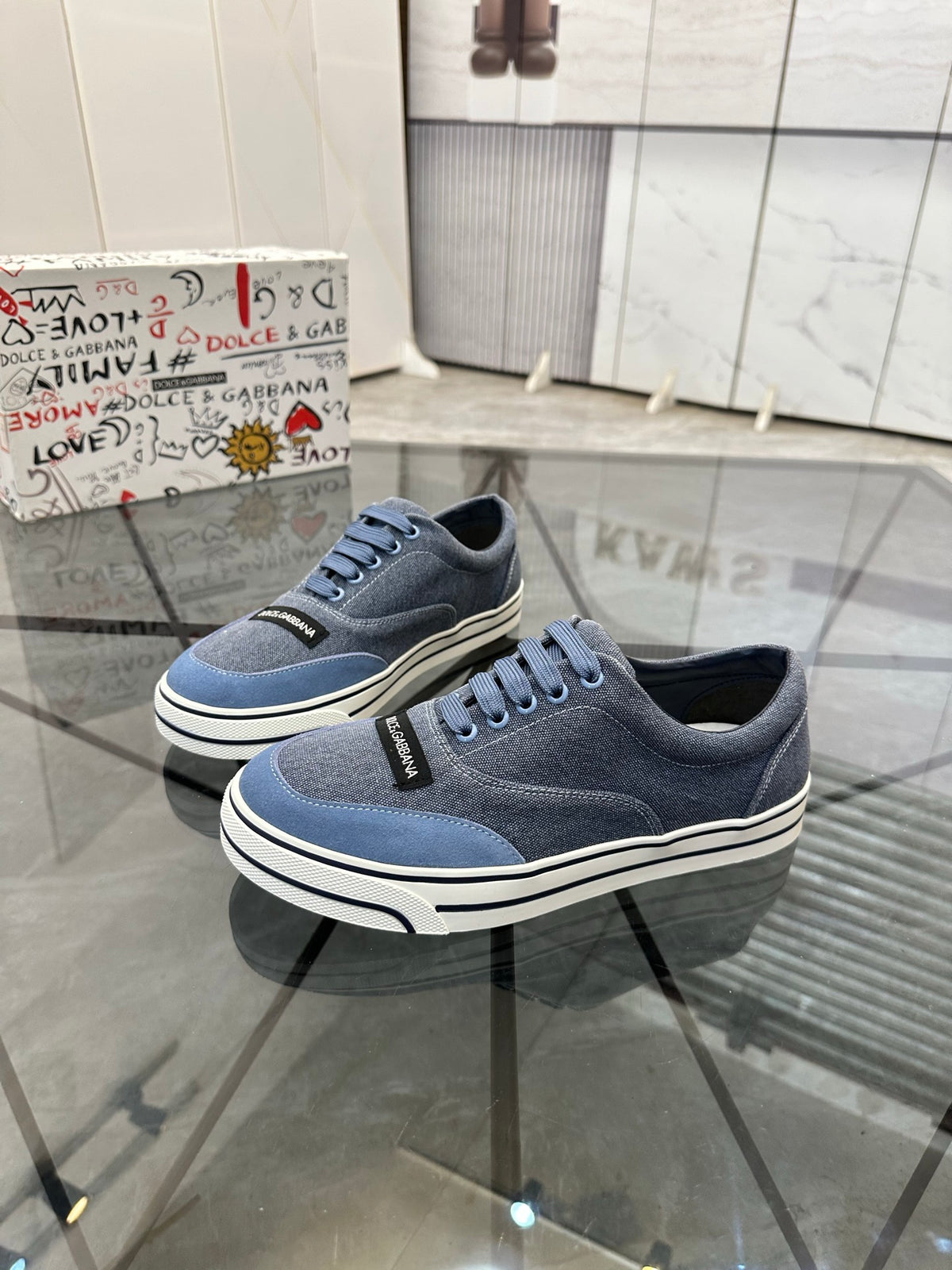 Dolce & Gabbana DG Low-Top Casual Shoes