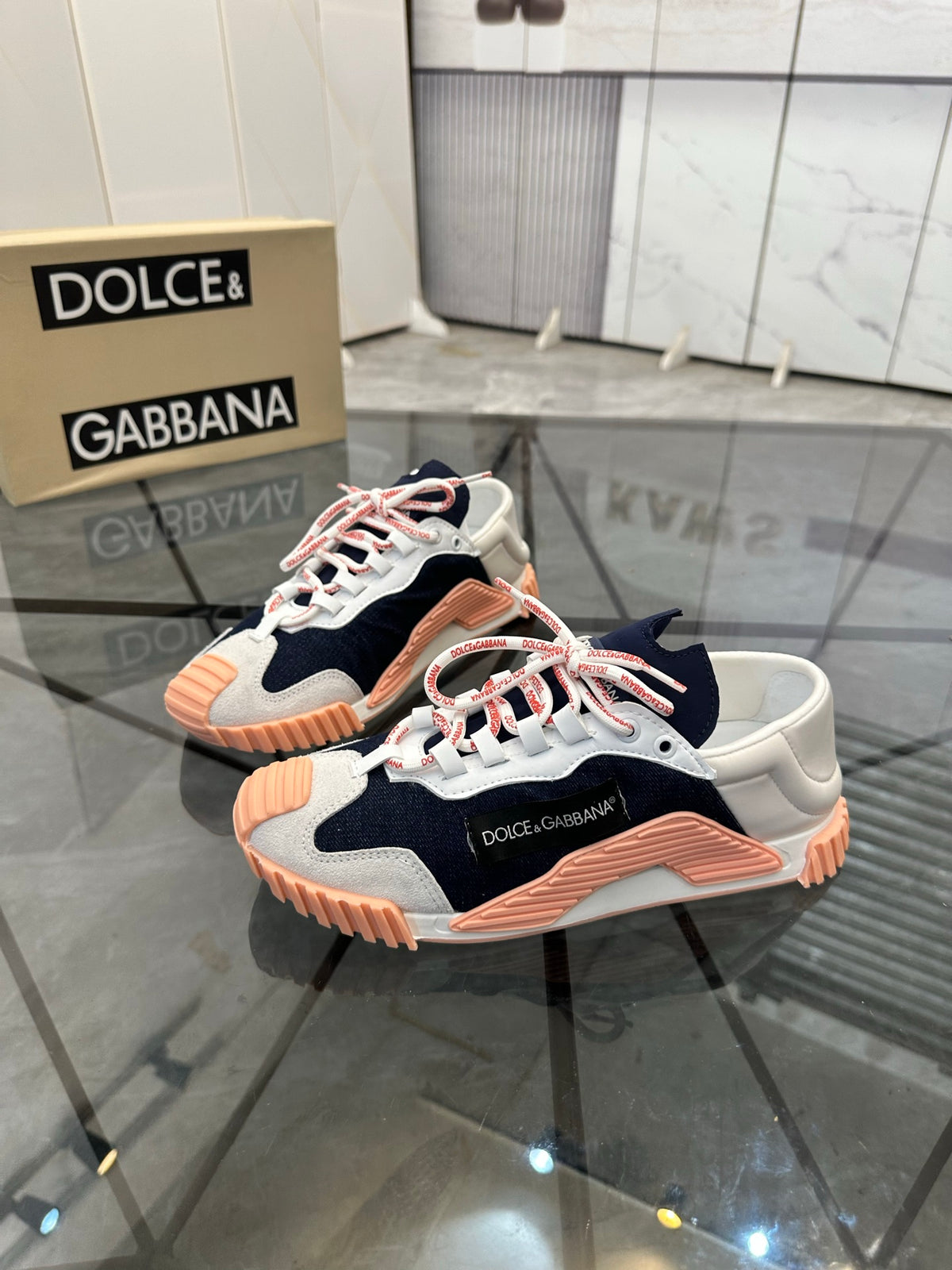 Dolce & Gabbana DG Low-Top Casual Shoes