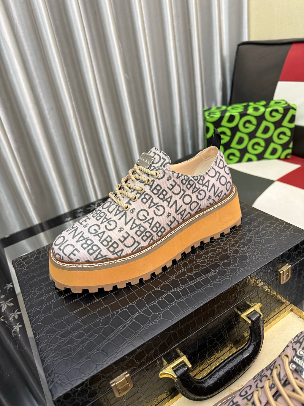Dolce & Gabbana DG Silk Calfskin & Nubuck Casual Sneakers