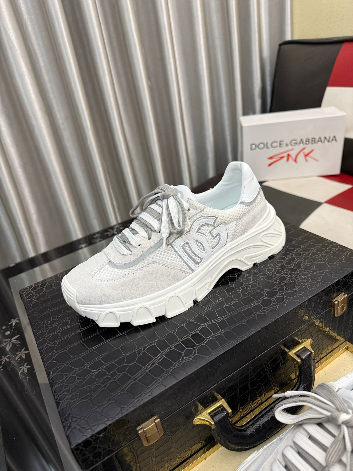 Dolce & Gabbana DG Men's Casual Shoes in Imported Calfskin
