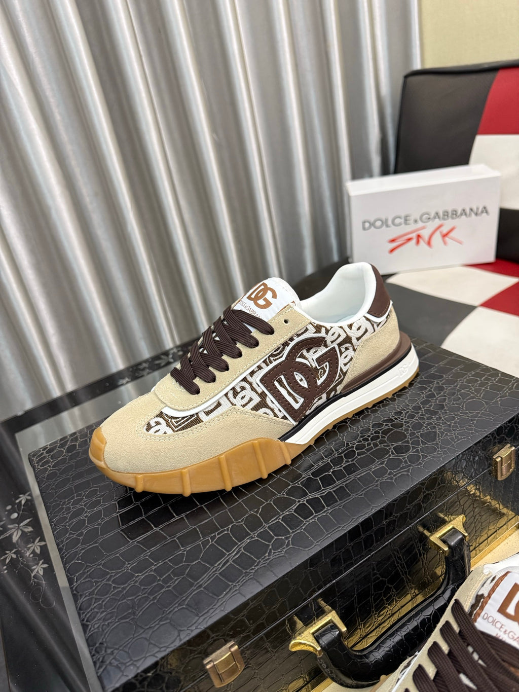 Dolce & Gabbana DG Men's Casual Shoes in Imported Calfskin